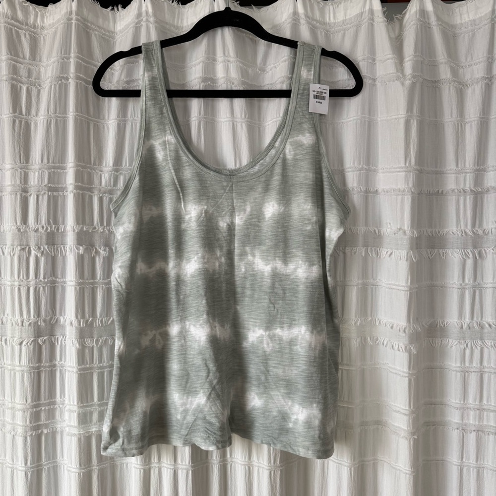 NWT Abercrombie Tie Die Tank Top